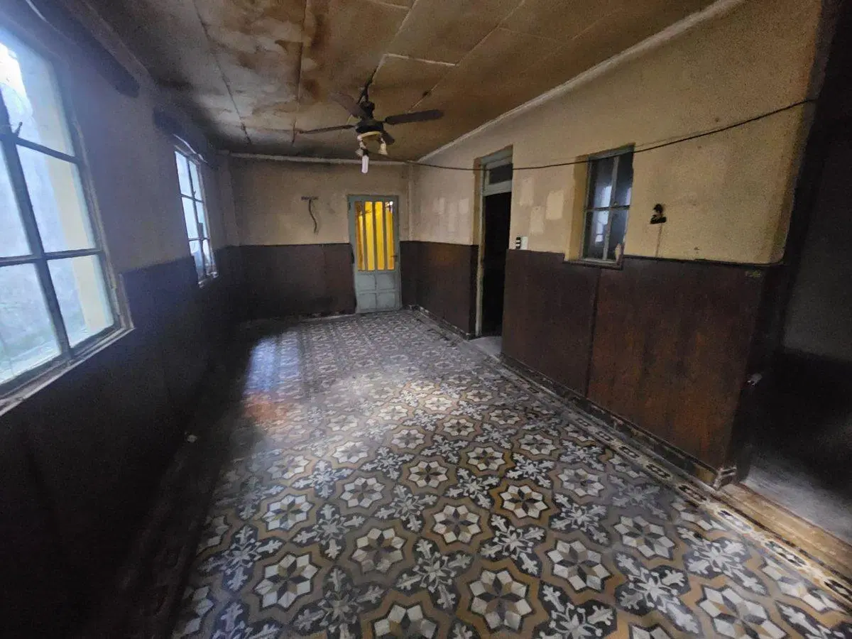 VENTA DE CASA CON LOCAL A REFACCIONAR 4