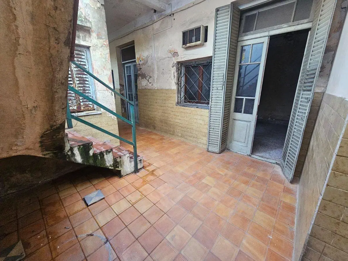 VENTA DE CASA CON LOCAL A REFACCIONAR 3