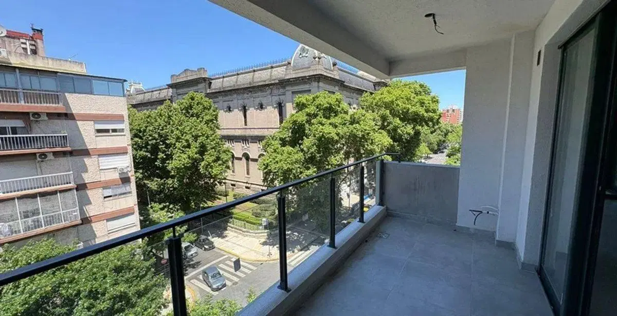 VENTA DEPARTAMENTO 4 AMBIENTES VILLA DEVOTO BALCON 4
