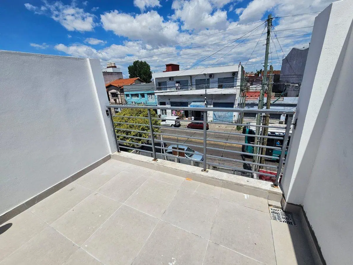 VENTA DEPARTAMENTO 2 AMIENTES C/ TERRAZA FINANCIA 5