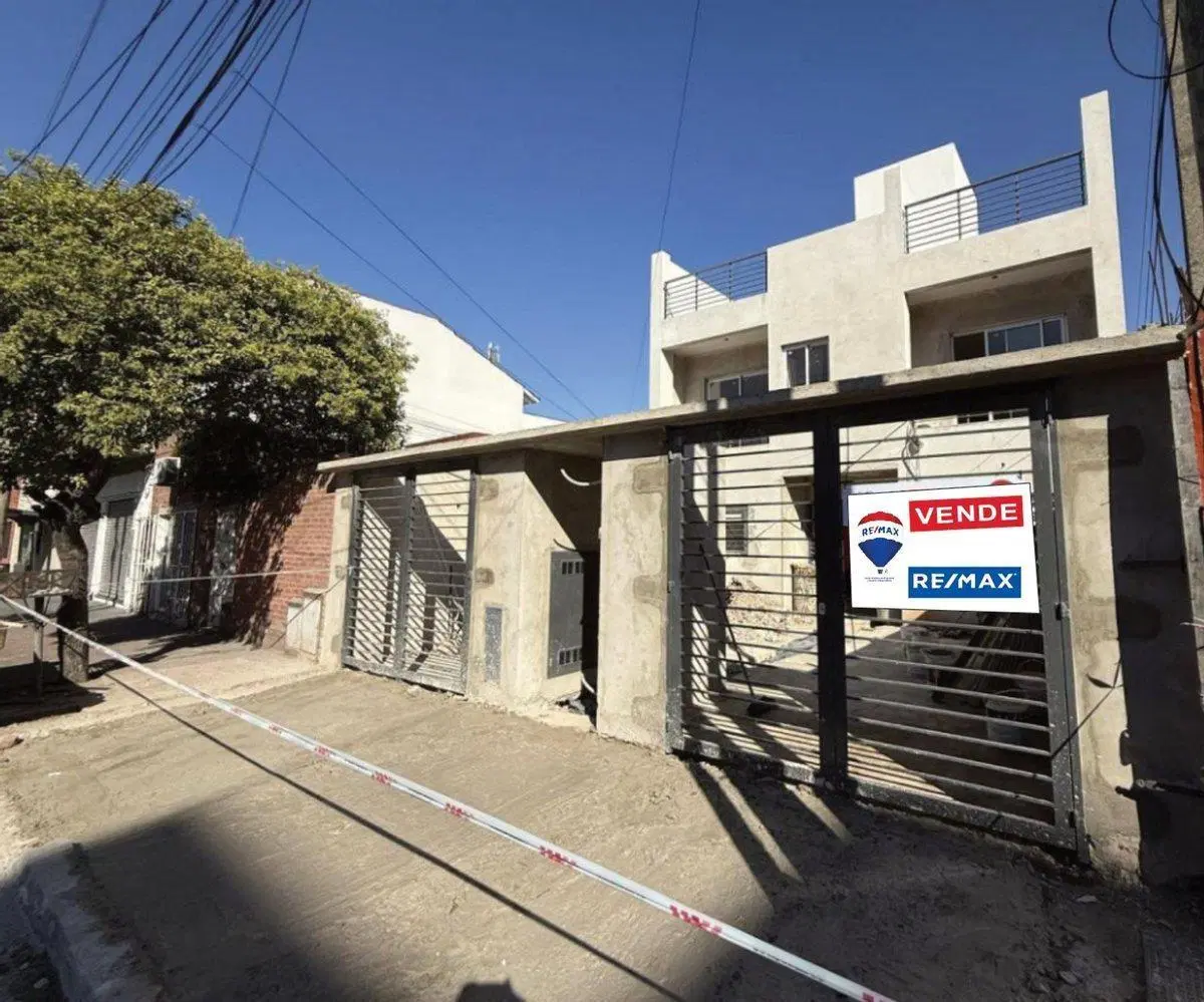 VENTA DEPARTAMENTO 2 AMIENTES C/ TERRAZA FINANCIA 4