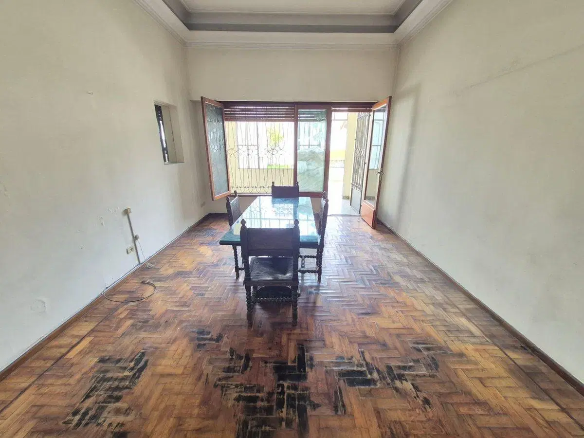 CASA 5 AMBIENTES VENTA LOMAS DE ZAMORA JARDIN 5