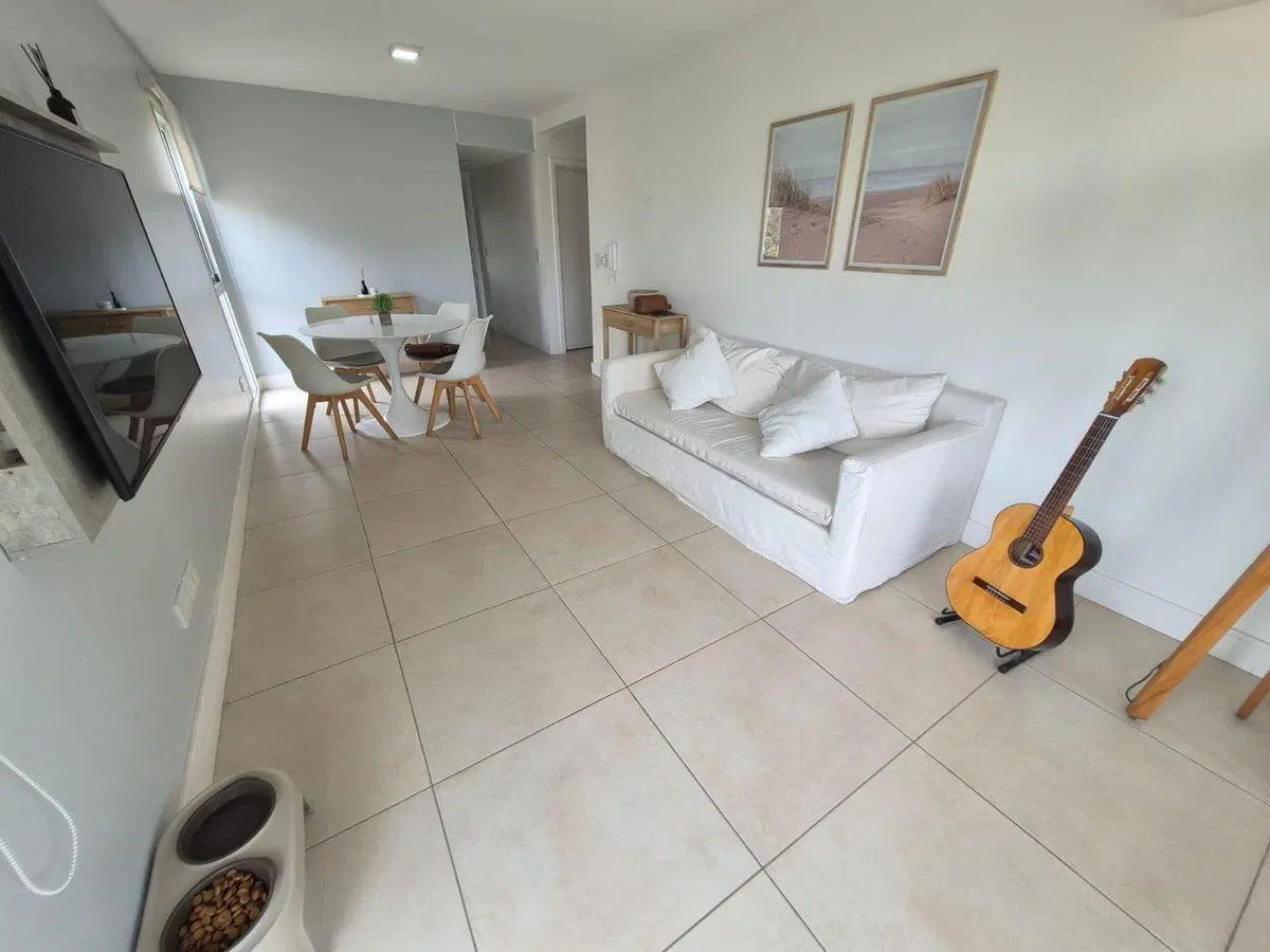 DEPARTAMENTO 4 AMBIENTES ITUZAINGO BALCON COCHERA 4