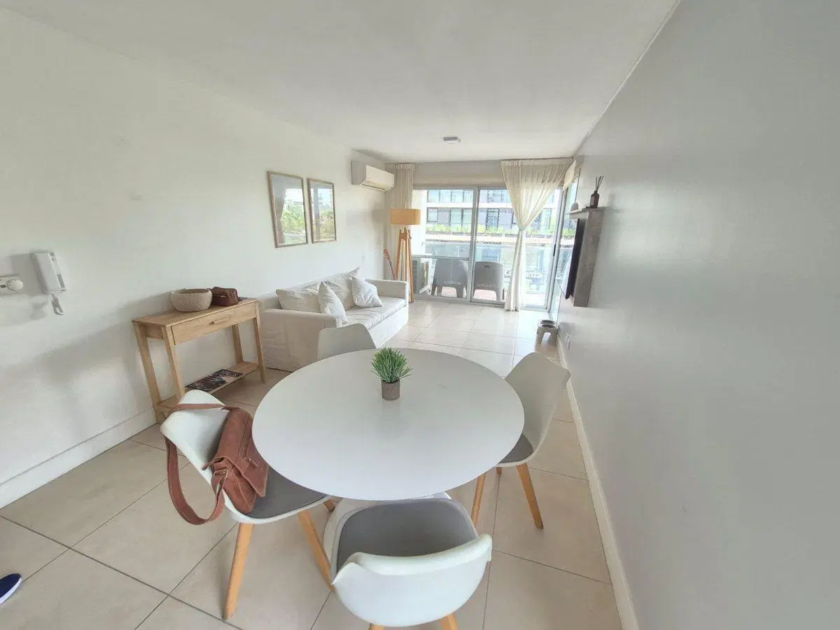 DEPARTAMENTO 4 AMBIENTES ITUZAINGO BALCON COCHERA 3