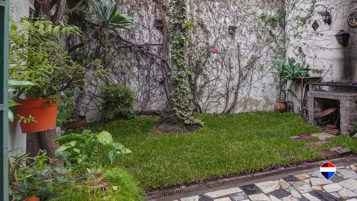 Venta PH 4 ambientes con jardín - Parque Chacabuco 3