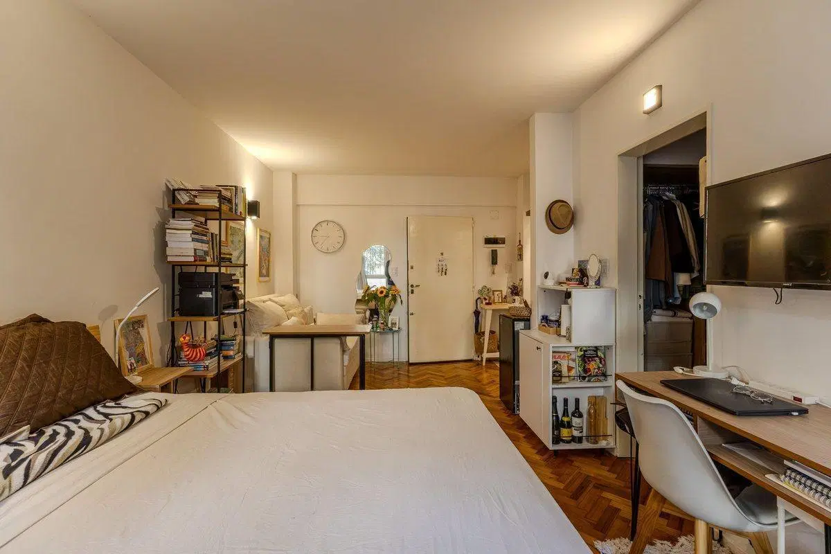 VENTA MONOAMBIENTE AL FRENTE EN COLEGIALES A NUEVO 3