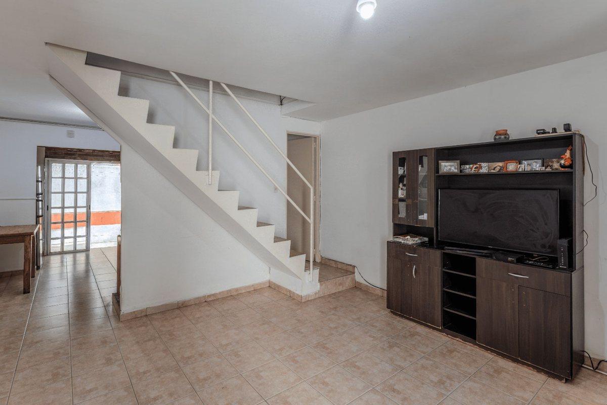CASA DUPLEX 3 AMB EN VENTA CON PARRILLA POMPEYA