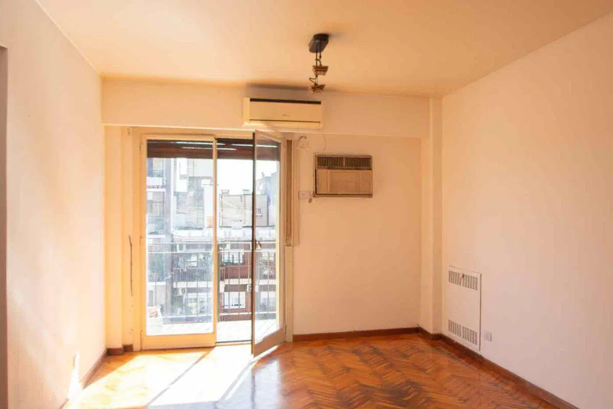 VENTA  Departamento  3 Ambientes con Dependencia 4