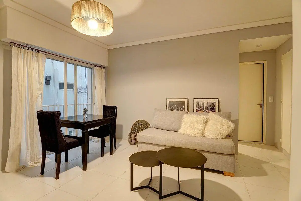 VENTA DEPARTAMENTO 2 AMBIENTES RENOVADO EN FLORES 3