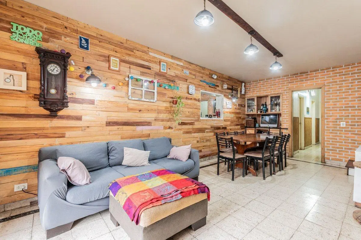 VENTA CASA 4 DORMITORIOS COCHERA QUINCHO MORON 3