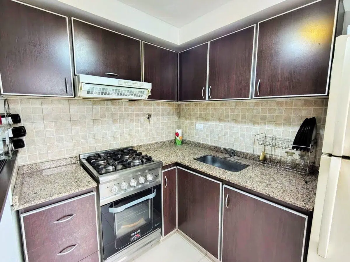 VENTA PH 2 AMBIENTES CON PATIO BARRIO NAON 3