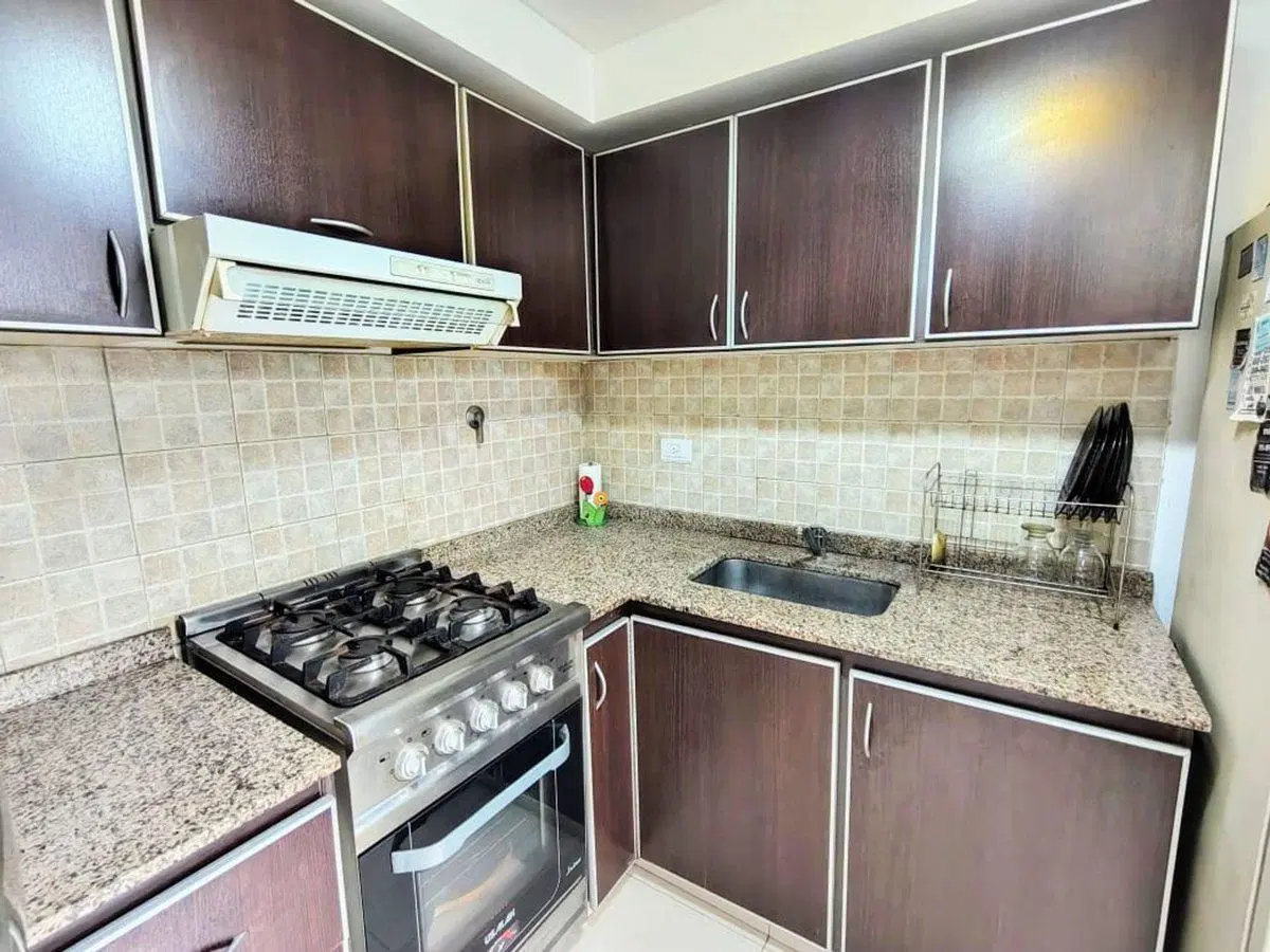 VENTA PH 2 AMBIENTES CON PATIO BARRIO NAON 5