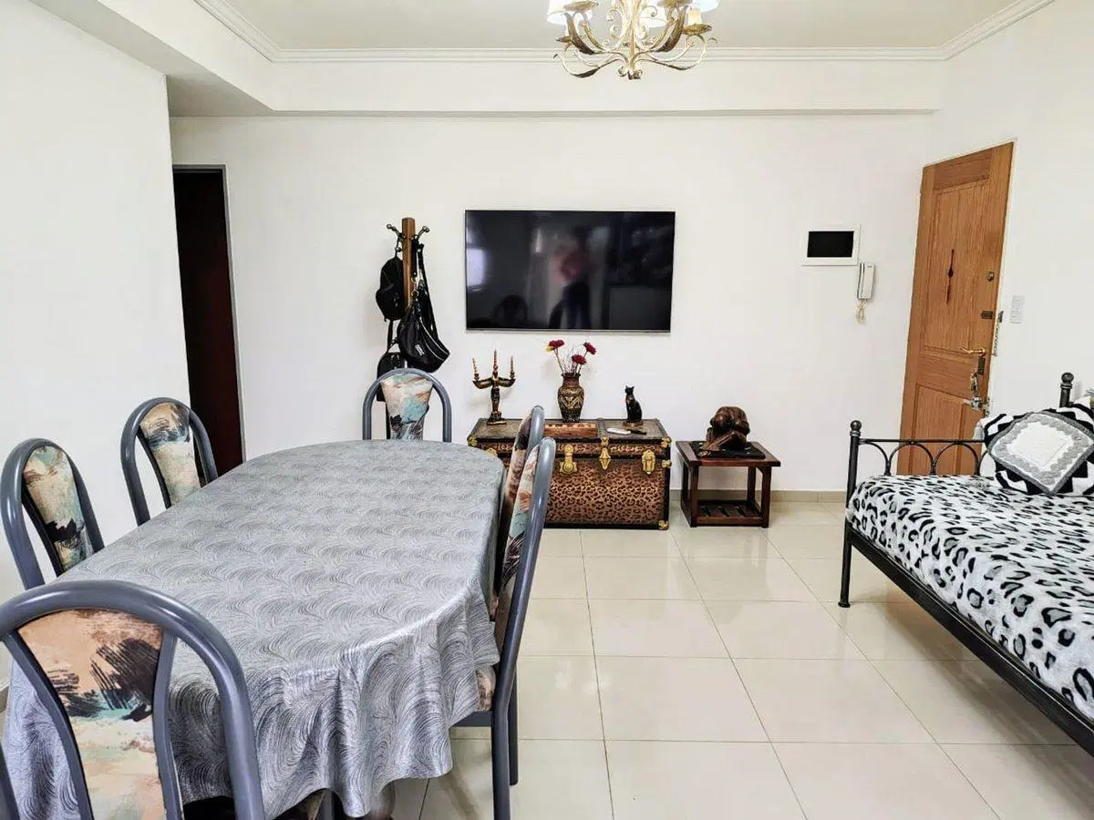 VENTA PH 2 AMBIENTES CON PATIO BARRIO NAON 2