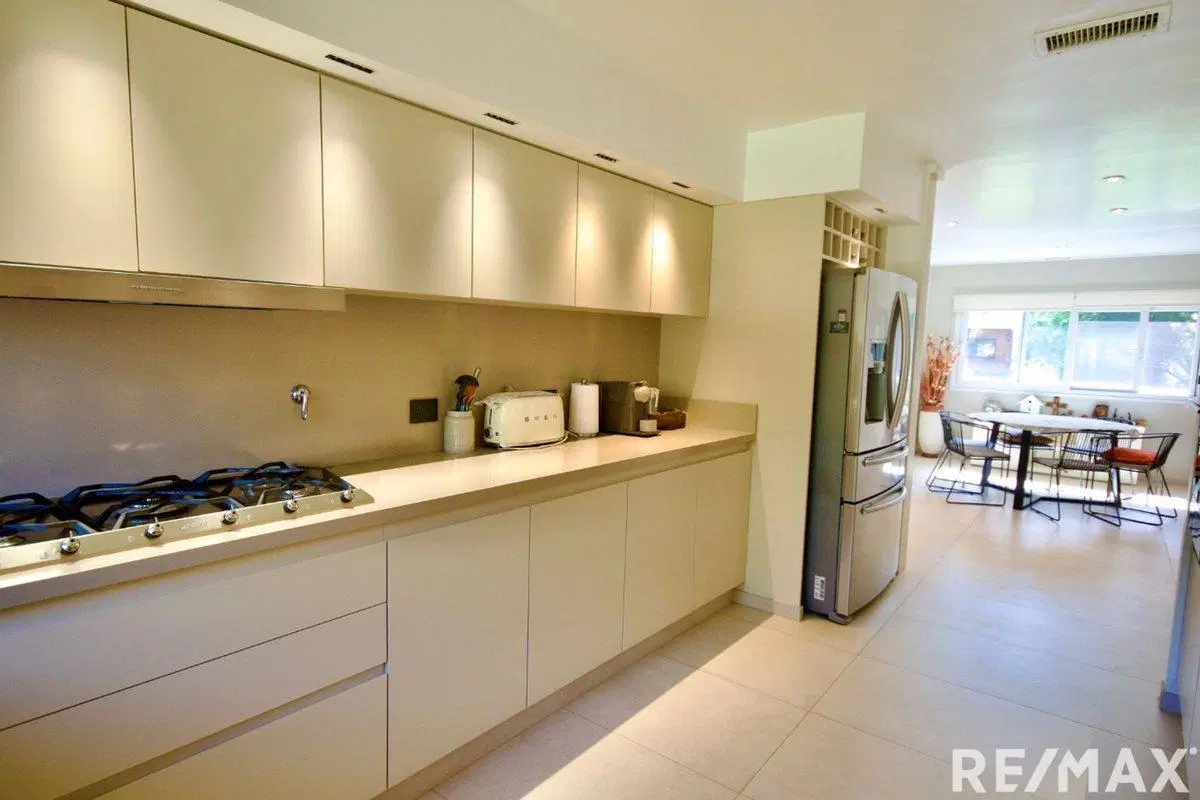 VENTA CASA 6 AMBIENTES EN COUNTRY SAN DIEGO MORENO 3