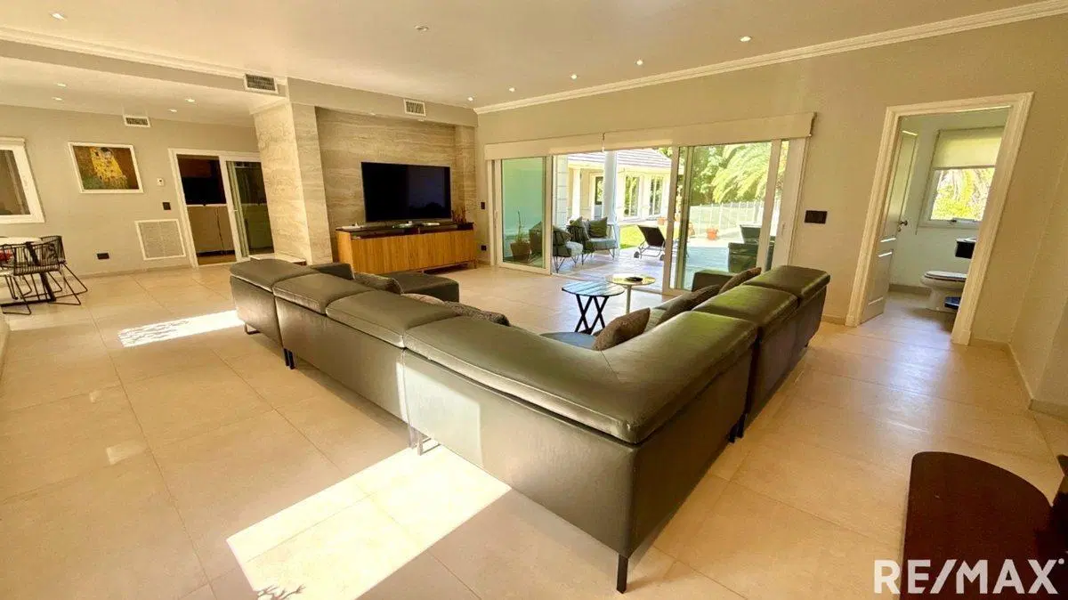 VENTA CASA 6 AMBIENTES EN COUNTRY SAN DIEGO MORENO 4