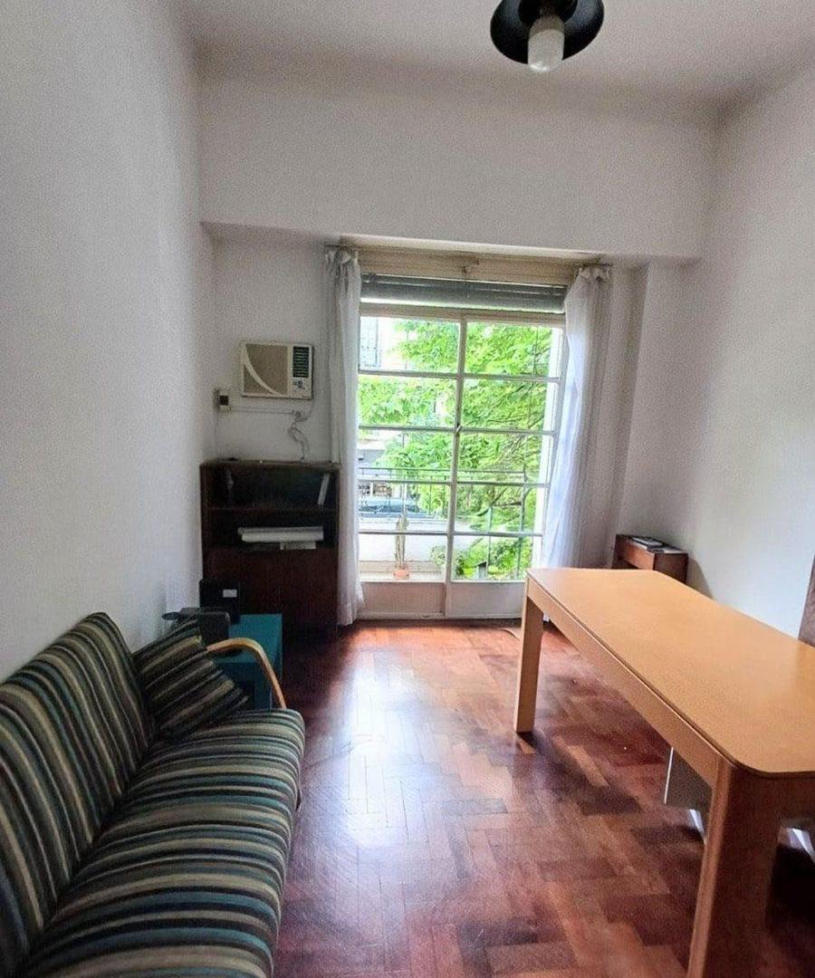 Venta Departamento 2 amb. con balcón en Congreso.