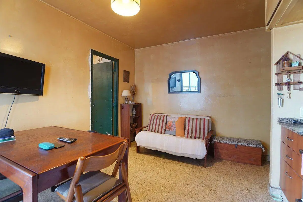 Venta departamento 4 ambientes Parque Patricios 3