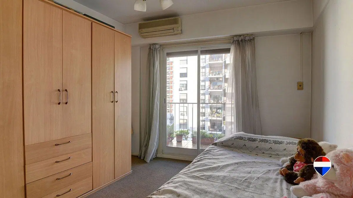 Venta departamento 4 ambientes con balcón/ cochera 5