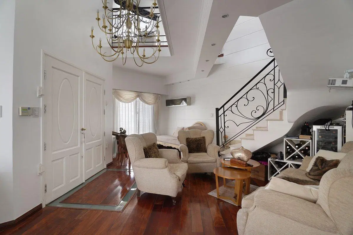 VENTA CASA EN AVELLANEDA CON PILETA APTA CREDITO 5