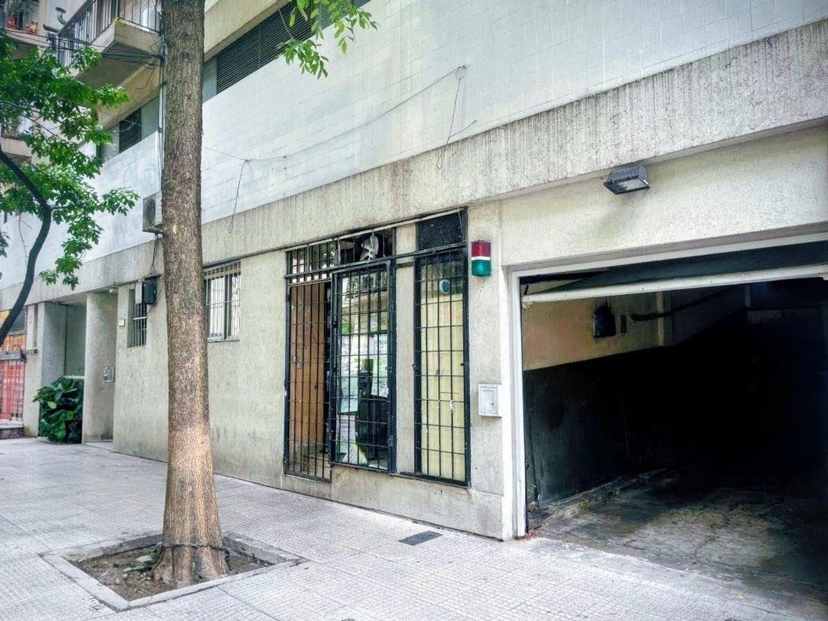 Cochera cubierta en venta - 12m2 - Balvanera