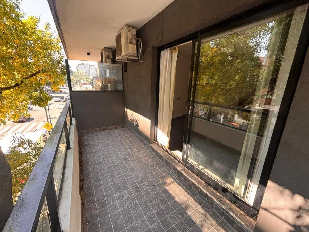 VENTA MONOAMBIENTE CABALLITO BALCON APTO PROF 4