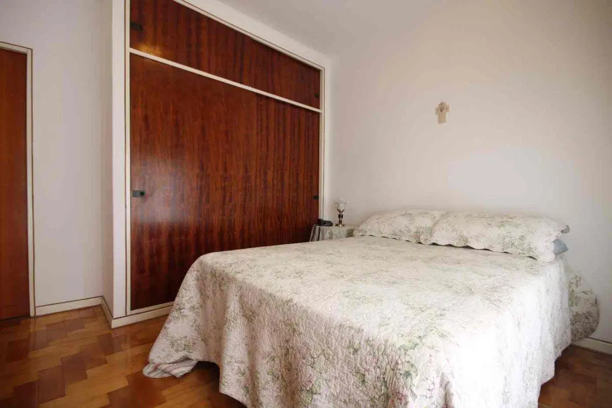 VENTA CASA CON JARDÍN Y PILETA BARRIO MARINA 3