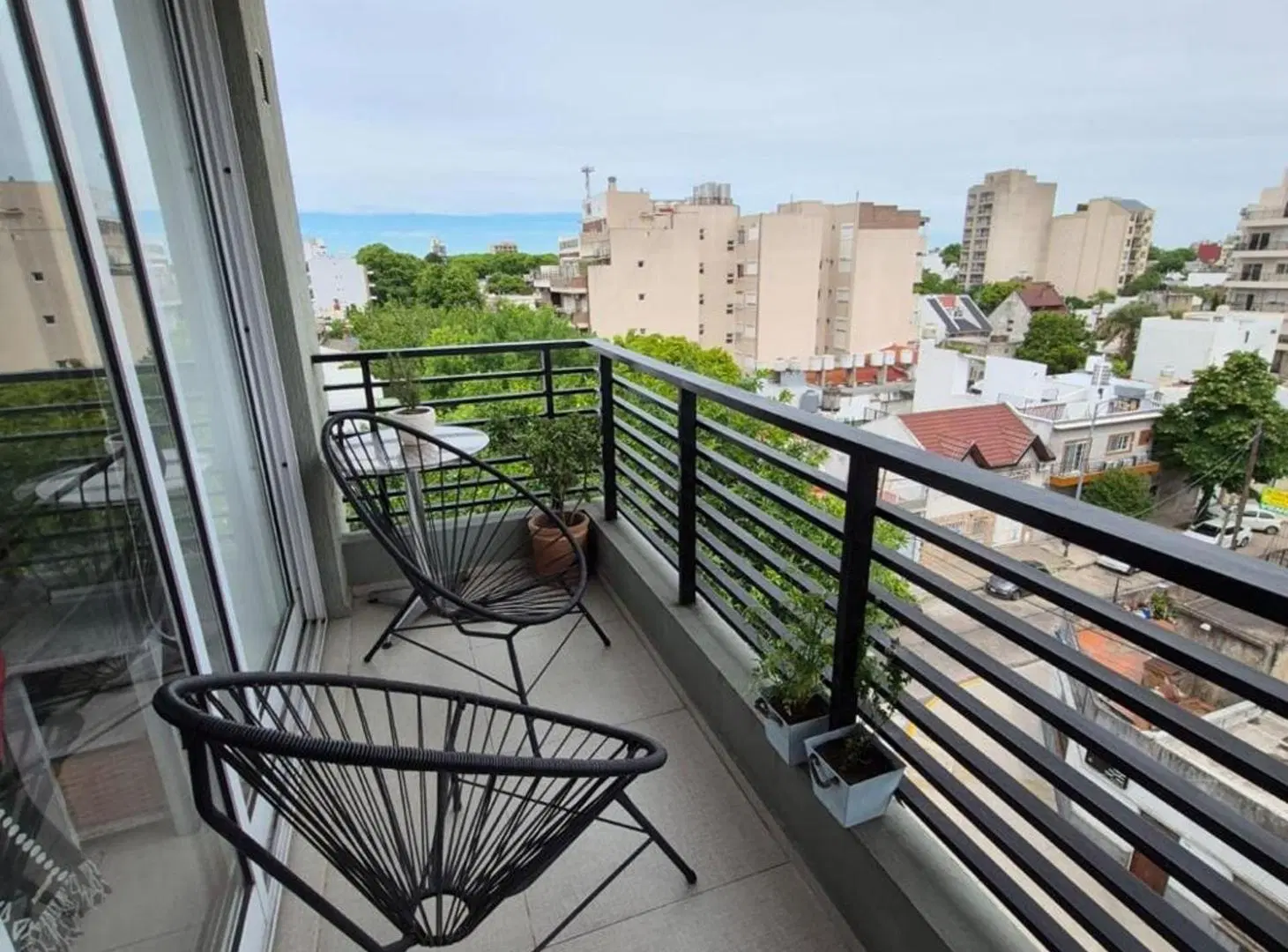 VENTA MONOAMBIENTE MONTE CASTRO CON BALCON 4