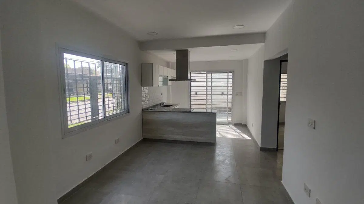 VENTA PH 3 AMBIENTES ZONA  ITUZAINGO 5