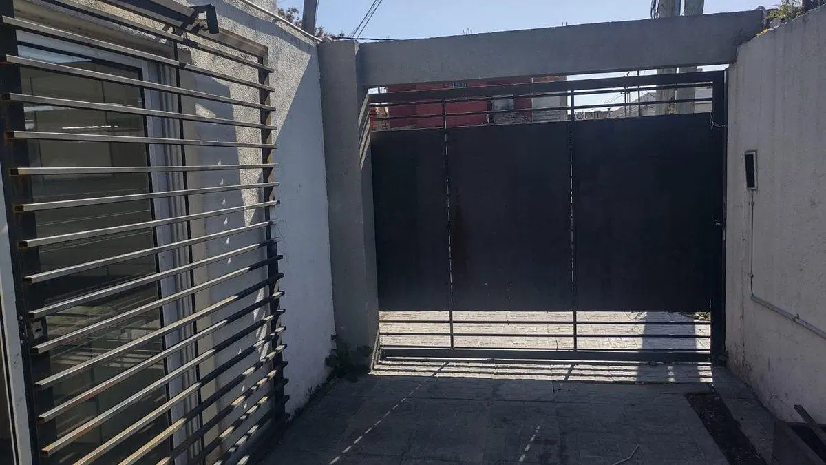 VENTA PH 3 AMBIENTES ZONA  ITUZAINGO 4