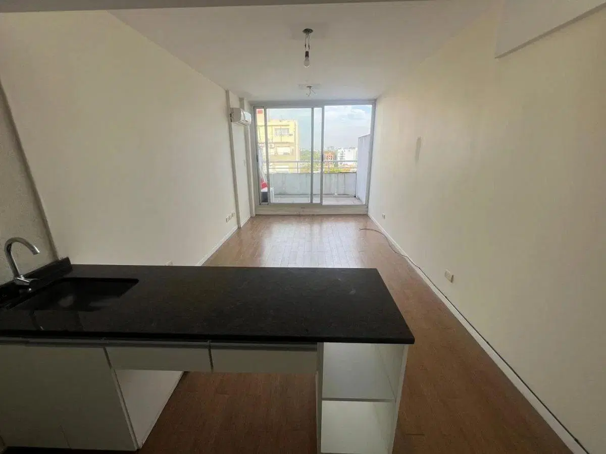 VENTA DPTO DOS AMB C BALCON A LA CALLE PARQUE CHAS 2