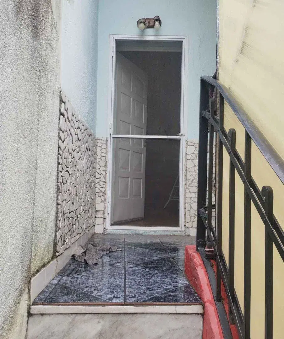 PH 2 AMB EN VENTA FLORES GALERIA SEMICUBIERTA 4