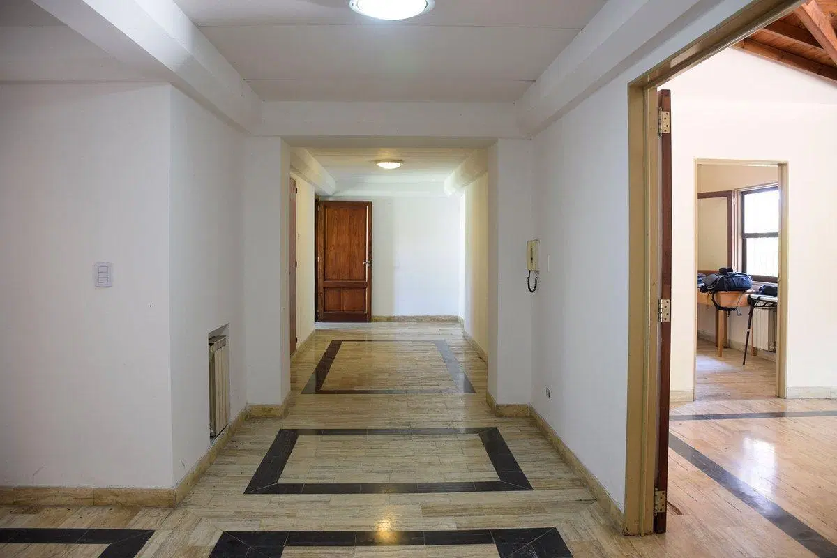 LOTE CON RESIDENCIA EN VENTA EN SAN MIGUEL 4