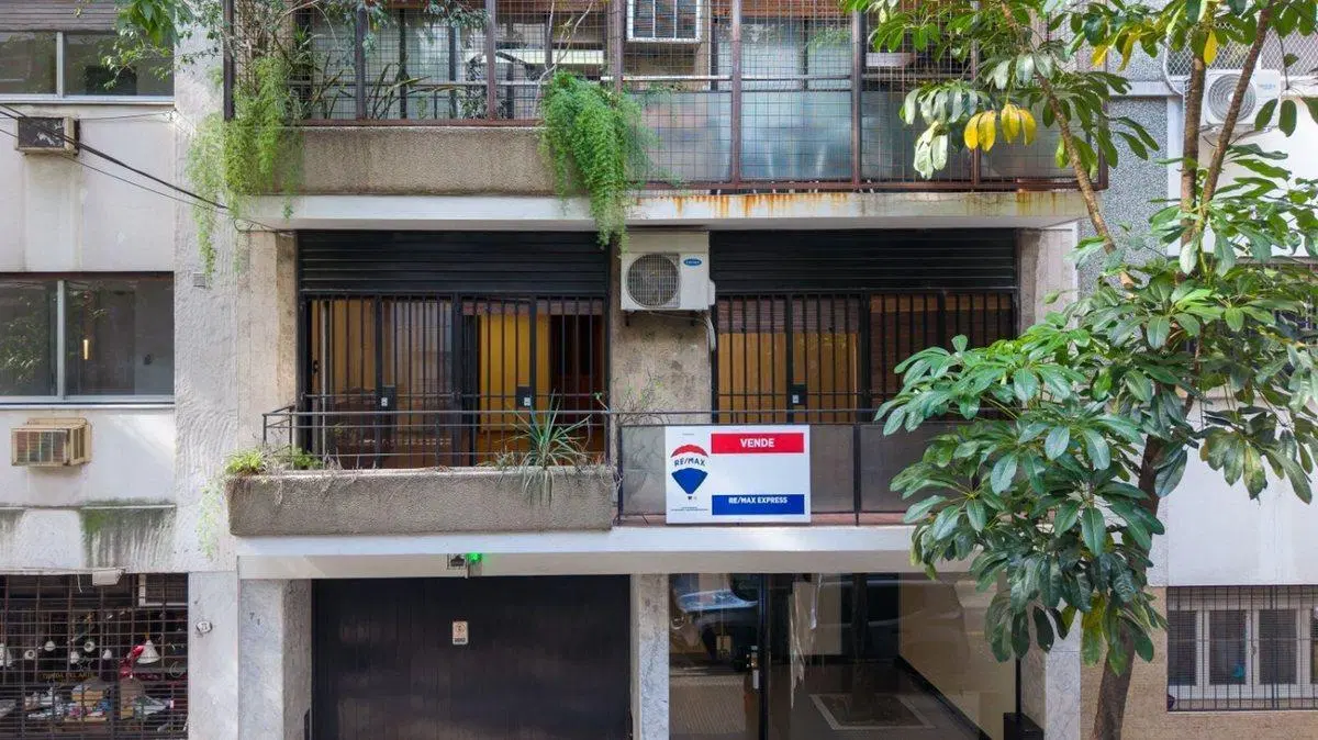 VENTA DEPARTAMENTO 4 AMBIENTES CON DEPENDENCIA 4