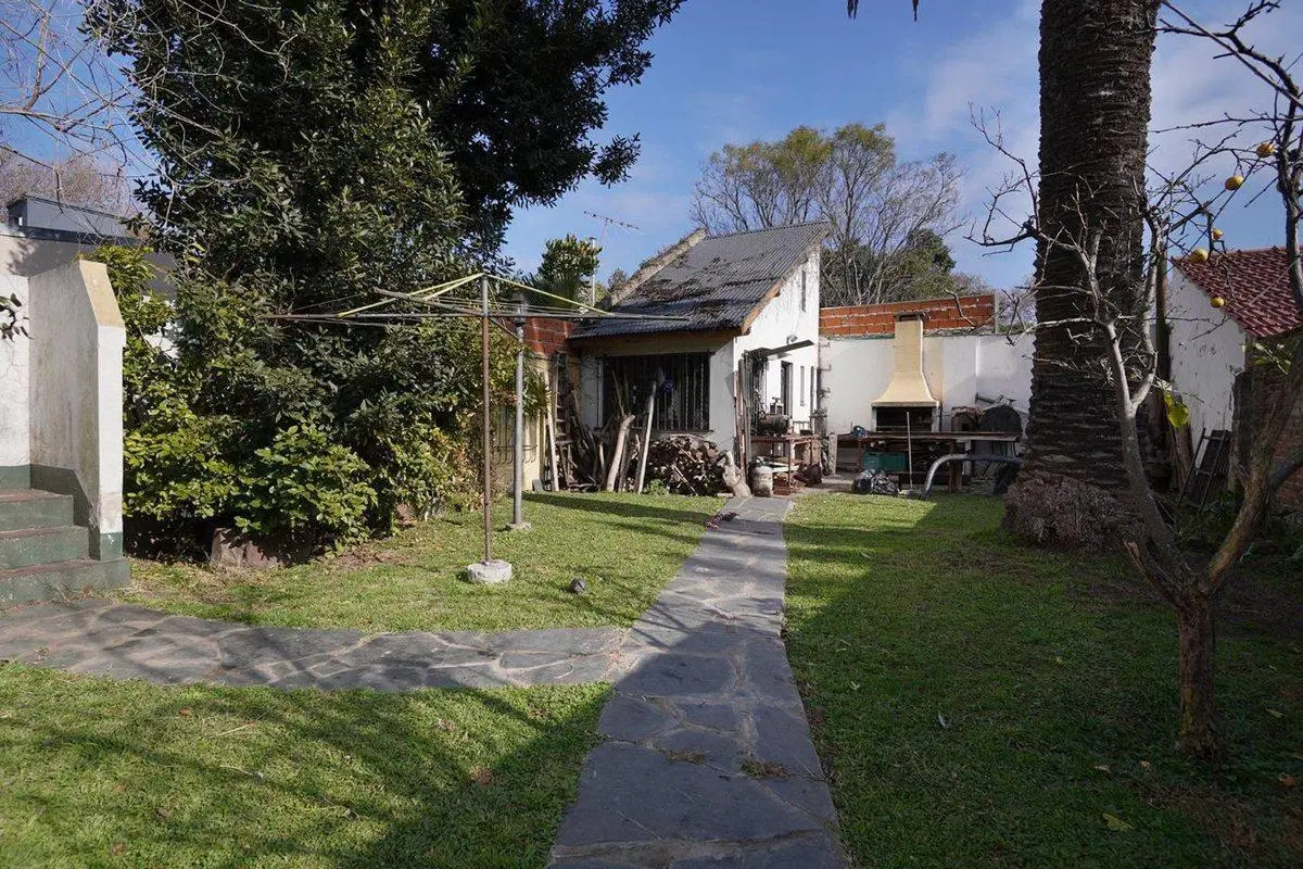 Casa 6 amb en venta en Lomas apta multifamiliar 5