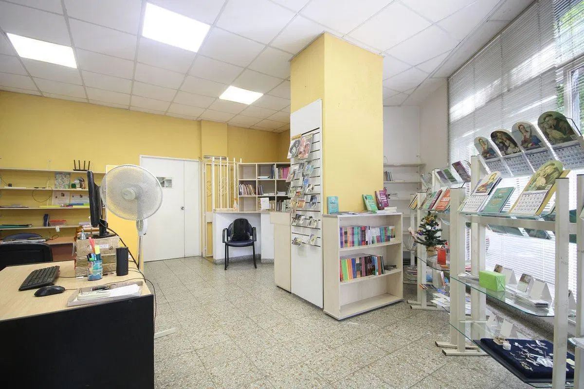 VENTA LOCAL A LA CALLE CON DEPOSITO SAN CRISTOBAL 2