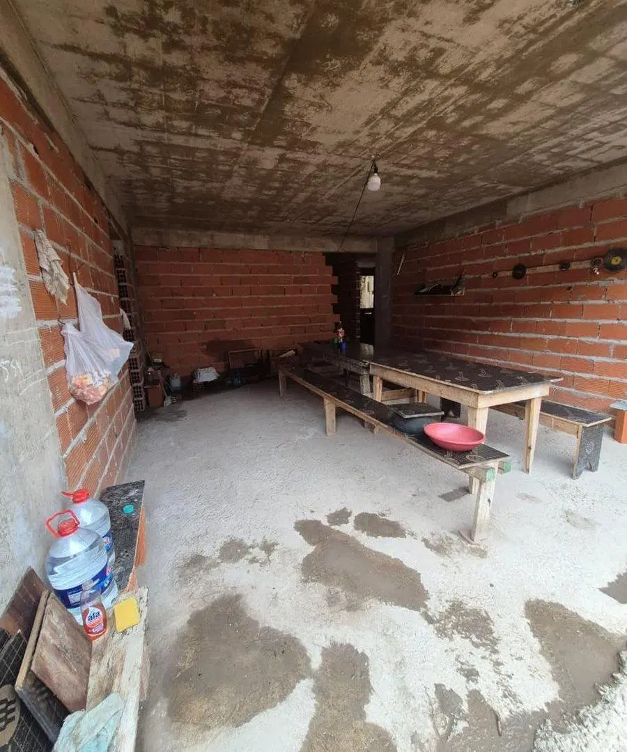 VENTA pozo LOMAS 2 ambientes 68 metros PATIO 2