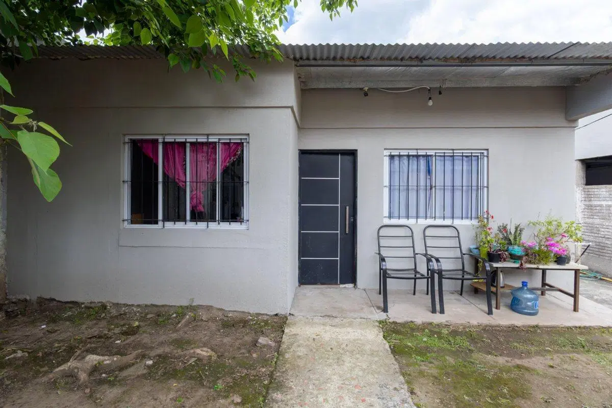 VENTA CASA MULTIFAMILIAR PATIO GARAJE I. CASANOVA 5