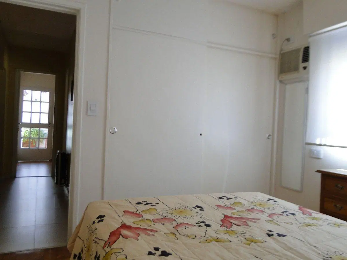 VENTA CASA EN VILLA SARMIENTO CON COCHERAS GALPON 5