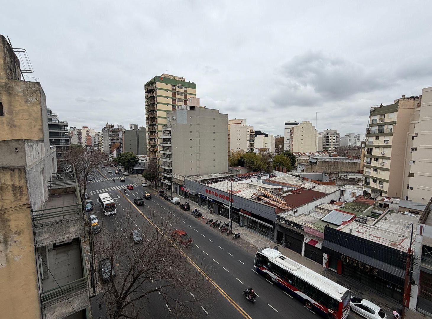 Foto de Venta departamento 2 ambientes Liniers SUM, imagen 1