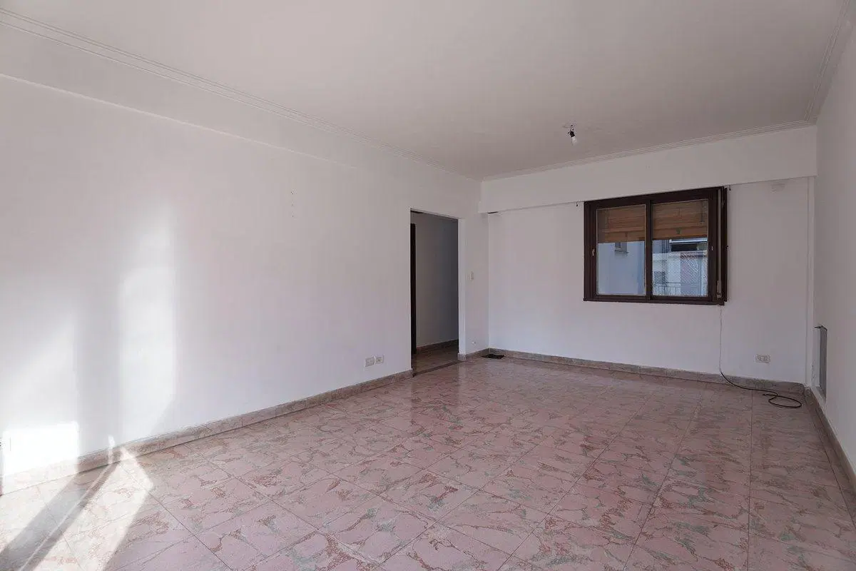 VENTA DEPARTAMENTO 4 AMBIENTES COCHERA BALVANERA 5