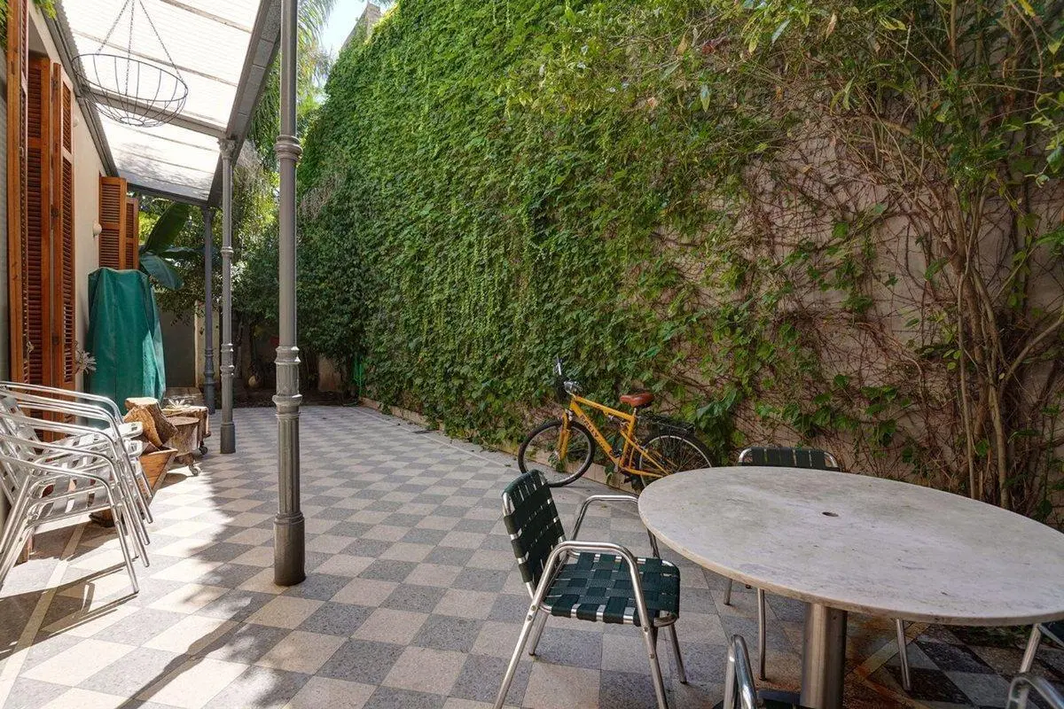 CASA EN VENTA CABALLITO CON TERRAZA PATIO Y SOTANO 3