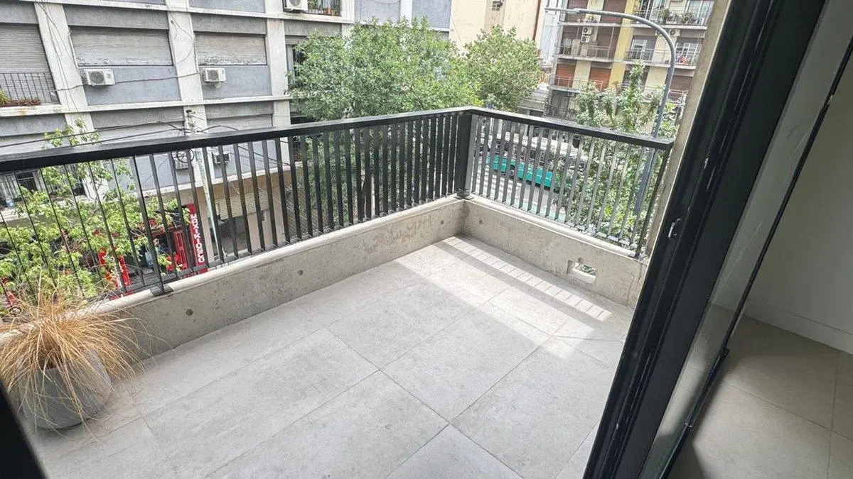 MONOAMBIENTE EN VENTA VILLA CRESPO BALCON TERRAZA 4