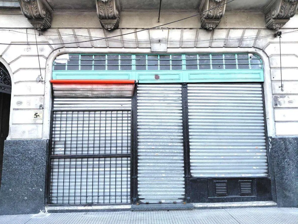 VENTA LOCAL CON VIVIENDA 127m2 SALTA 1557 y GARAY 4