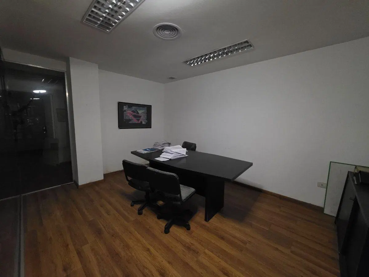 Local Venta Policonsultorios 272m² equipado 4