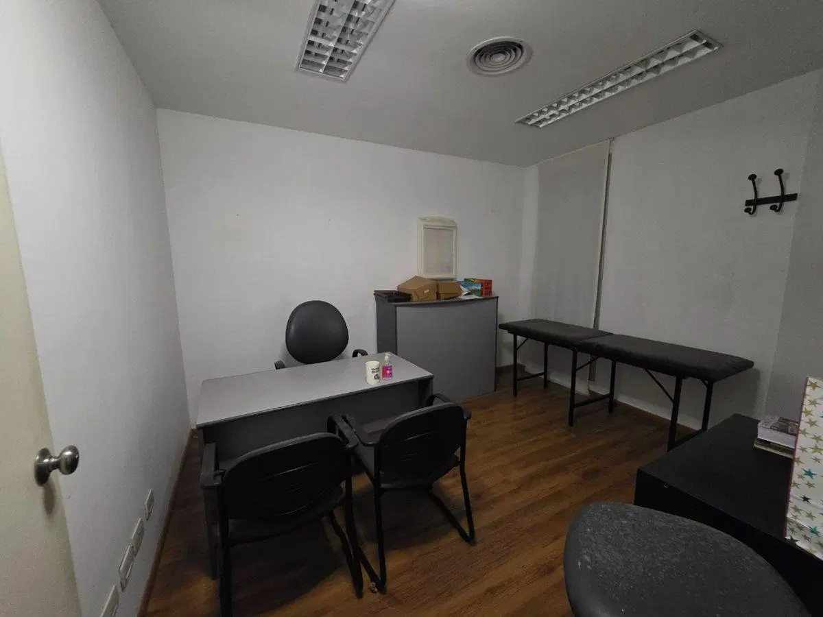 Local Venta Policonsultorios 272m² equipado 3