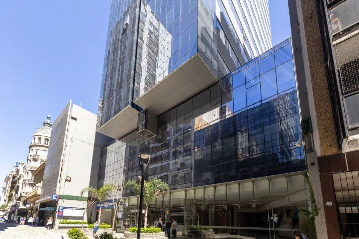 Alquiler piso de oficinas excelente Maipú al 300 2