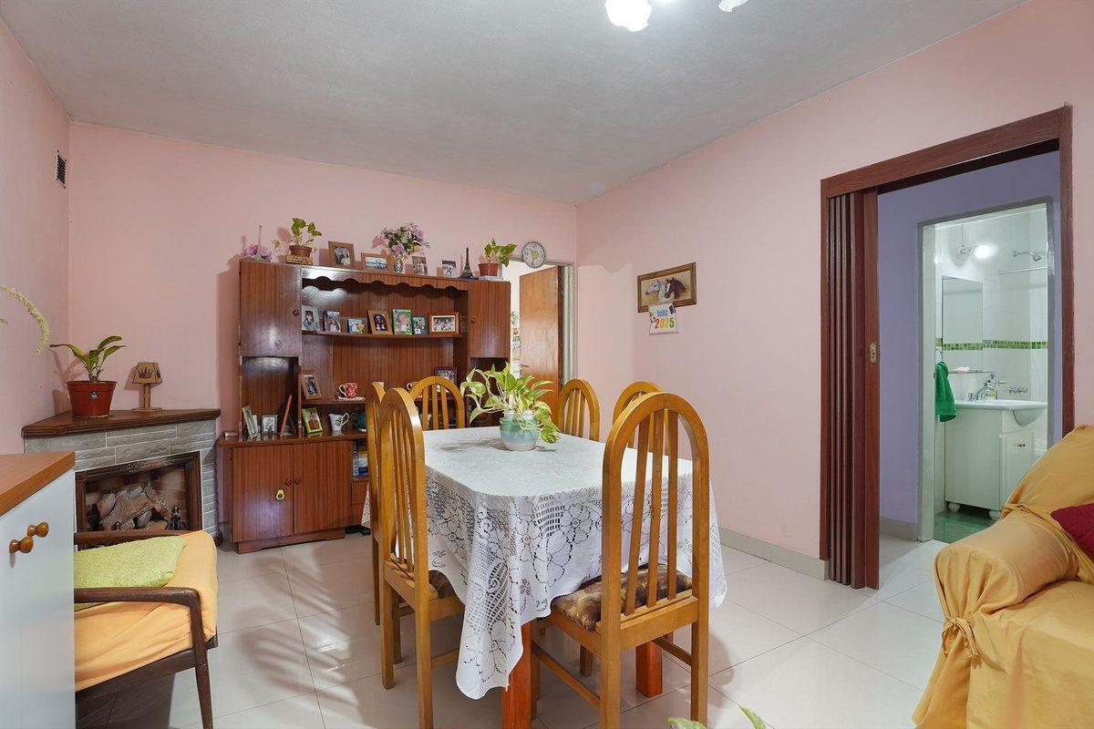 CASA MODERNA COCHERA FONDO JARDIN PARRILLA QUINCHO