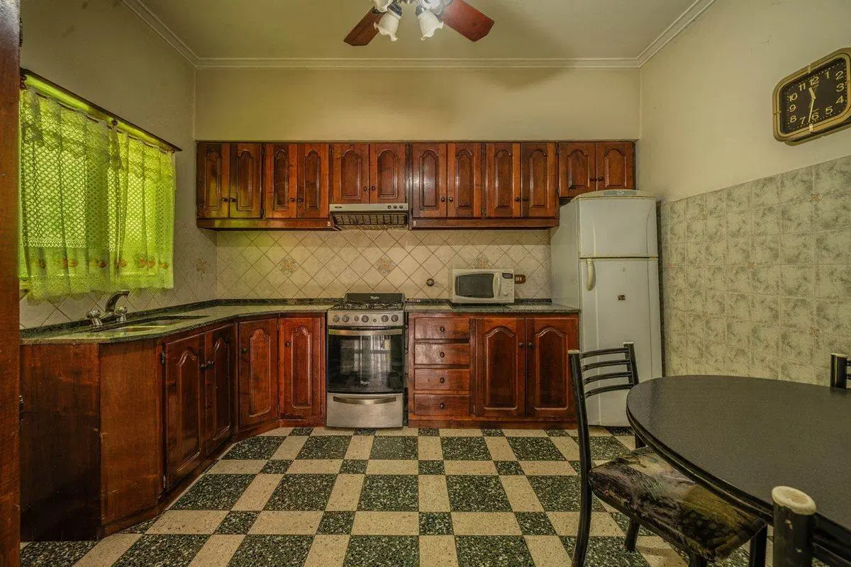 CASA 4 AMBIENTES EN VENTA LANUS ESTE CON TERRAZA 3