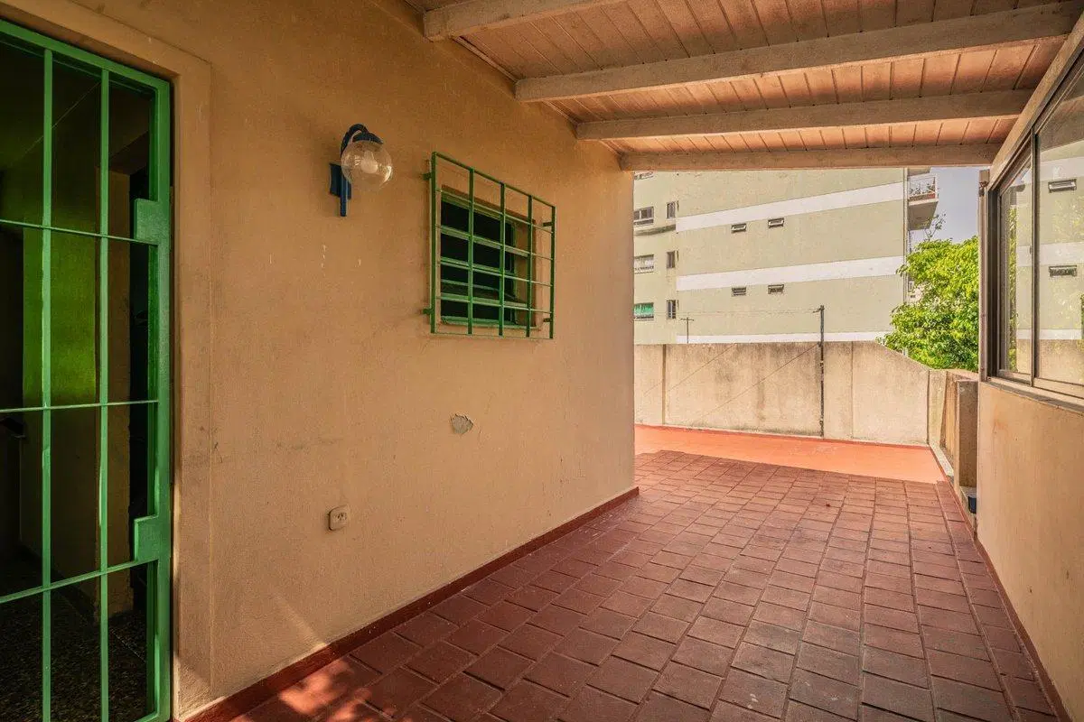 CASA 4 AMBIENTES EN VENTA LANUS ESTE CON TERRAZA 4