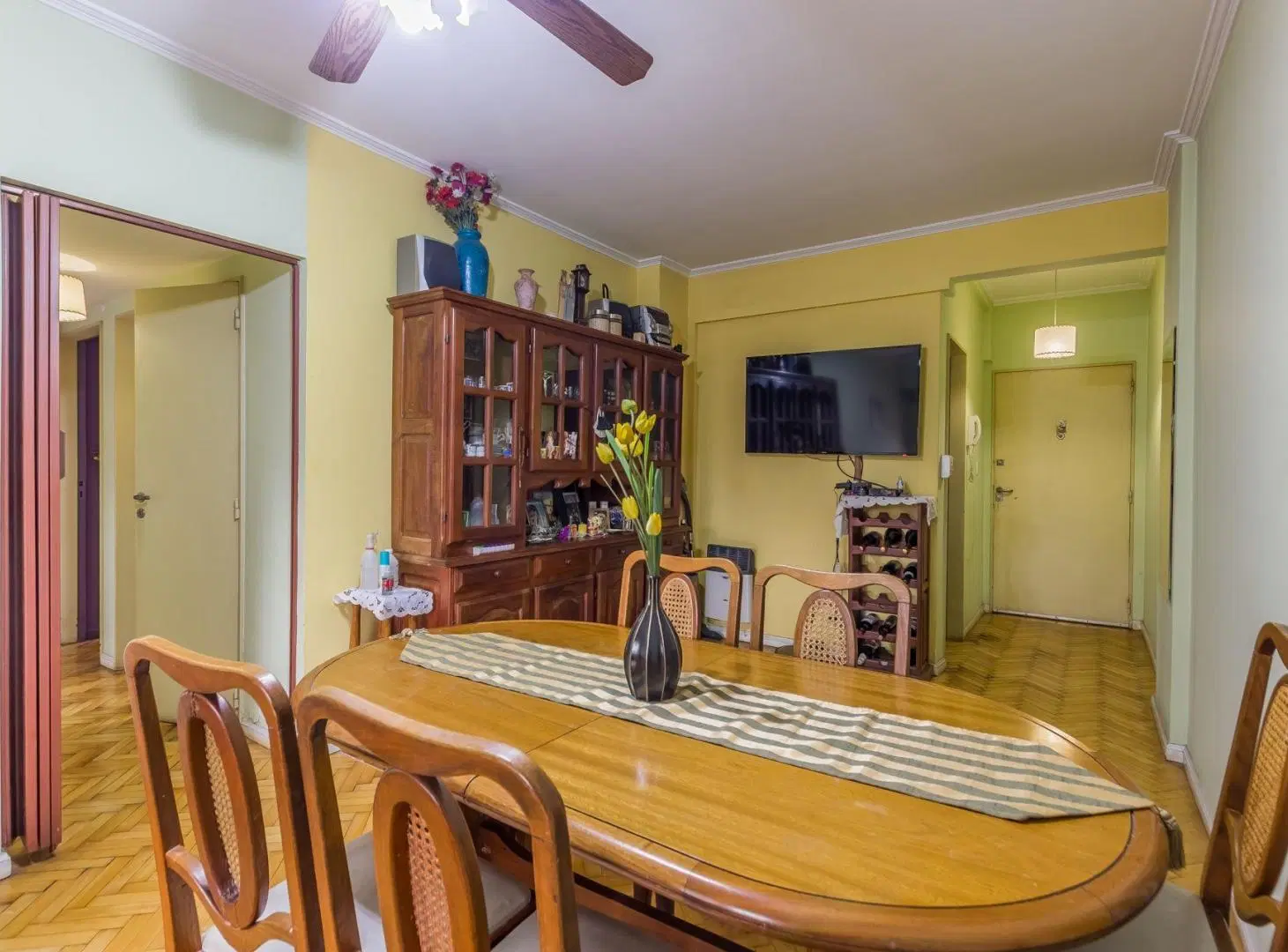 Departamento 4 ambientes Almagro balcon y patio 2